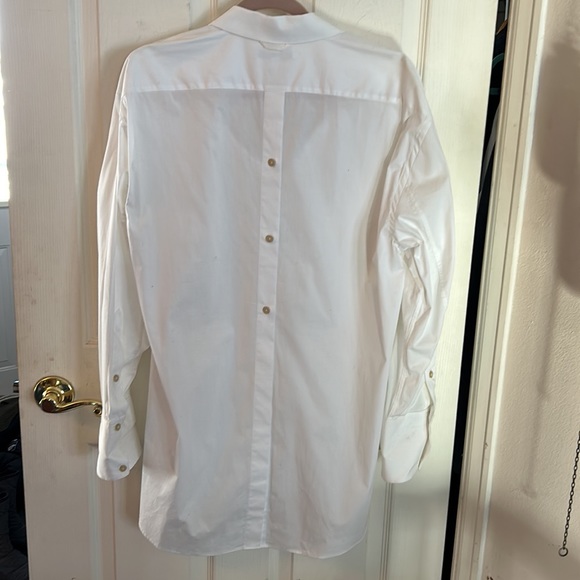NWT Elizabeth & James button up white shirt! - Picture 3 of 4